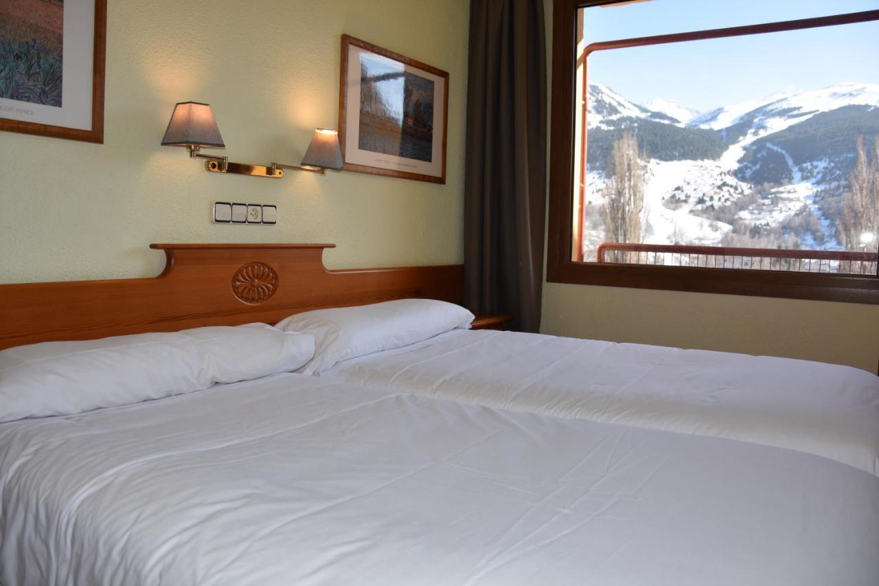 Apartamentos SNÖ Edelweiss Aramón Aramón Cerler Exterior foto