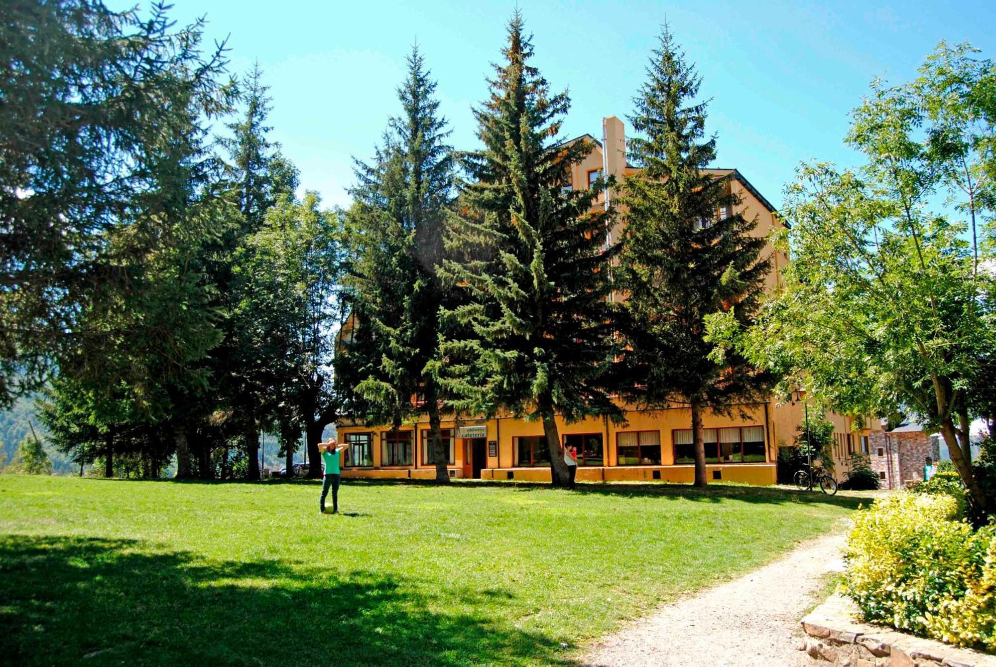 Apartamentos SNÖ Edelweiss Aramón Aramón Cerler Exterior foto