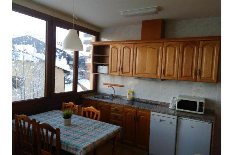 Apartamentos SNÖ Edelweiss Aramón Aramón Cerler Zimmer foto
