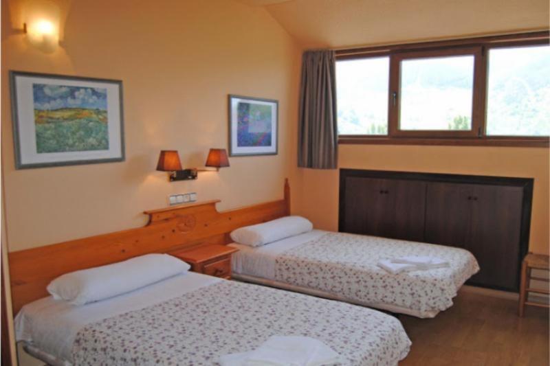 Apartamentos SNÖ Edelweiss Aramón Aramón Cerler Zimmer foto